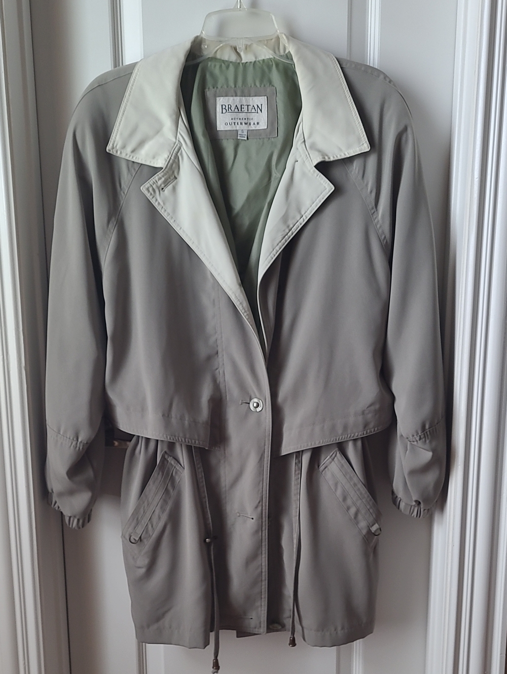 Braetan Olive Trench Coat with Cream Contrast Collar